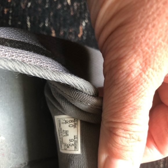 Vans - Picture 3 of 4